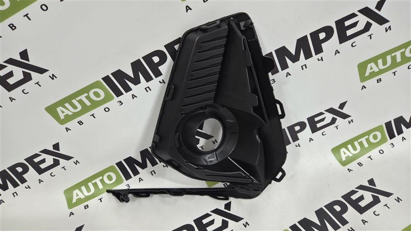 Рамка ПТФ правая Arrizo 8 2022-