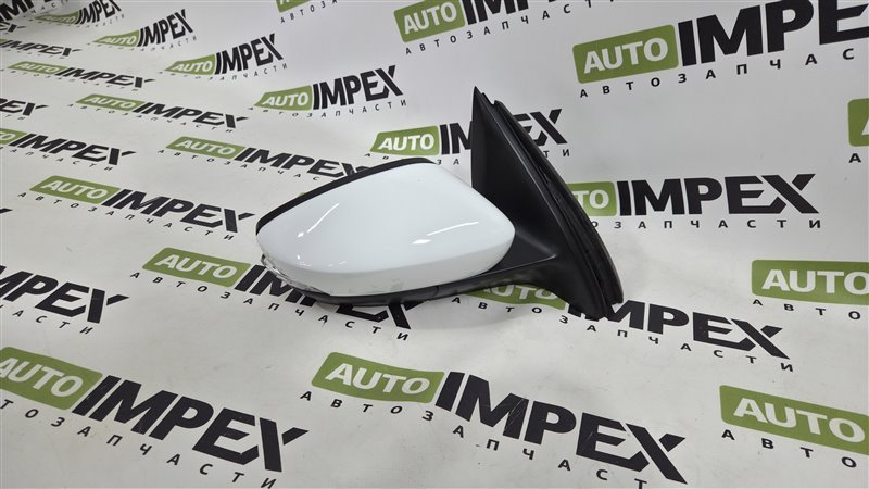 Зеркало белое правое POLO 2020- 6    лифтбек
