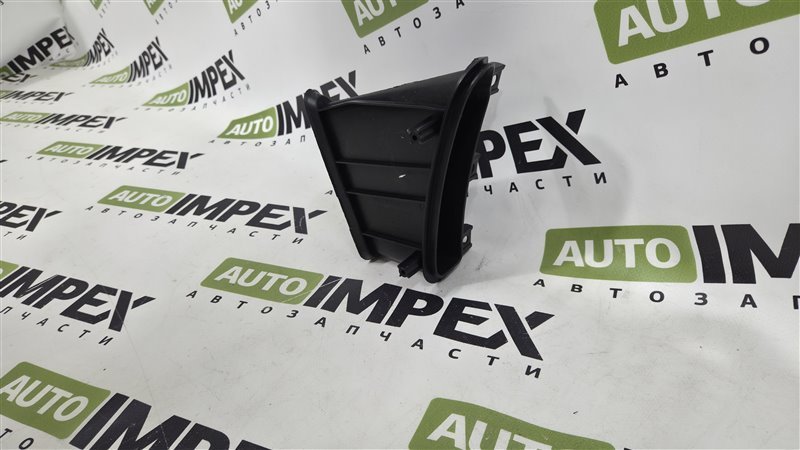 Воздуховод левый Atlas Pro 2021-