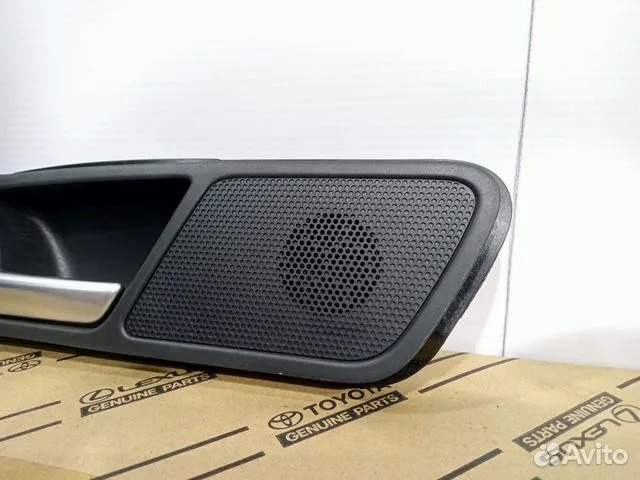 Ручка двери внутренняя задняя левая Tiguan 1