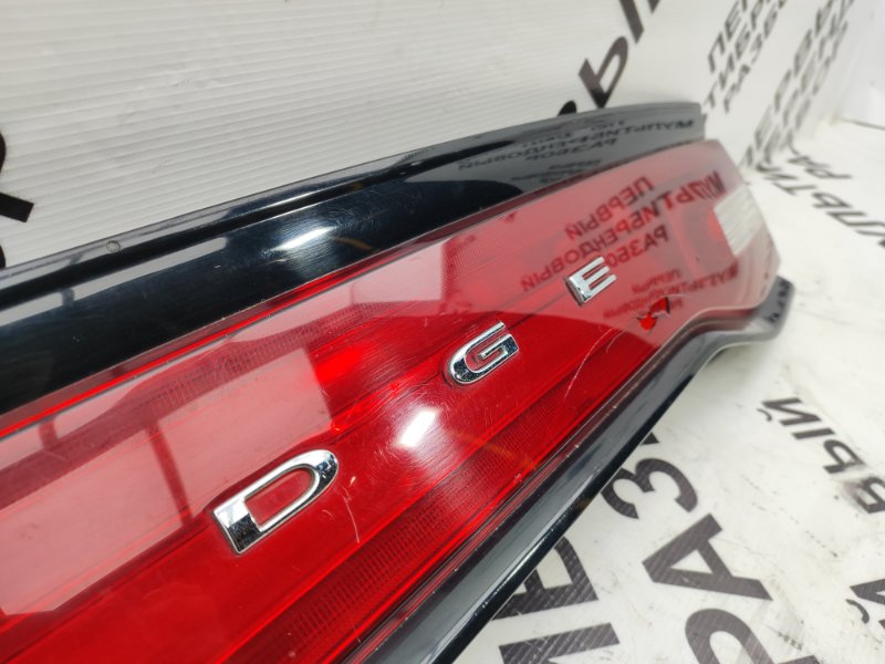 Фонарь крышки багажника Charger LD