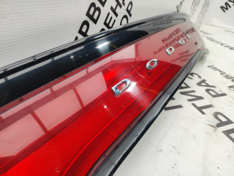 Фонарь крышки багажника Charger LD