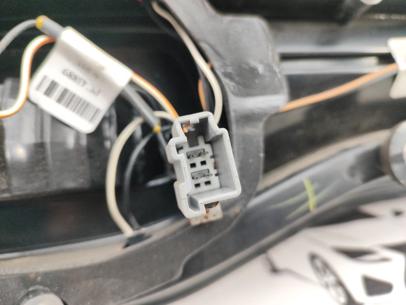 Фонарь крышки багажника Charger LD