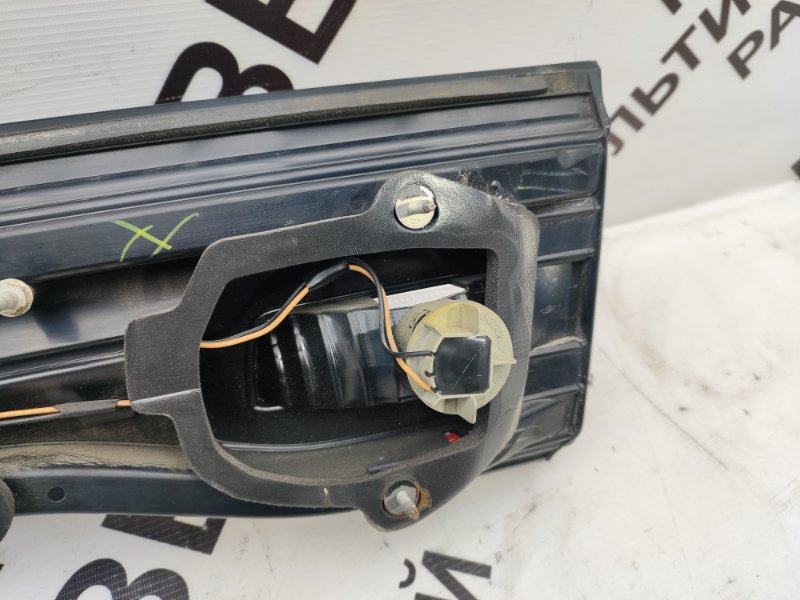 Фонарь крышки багажника Charger LD