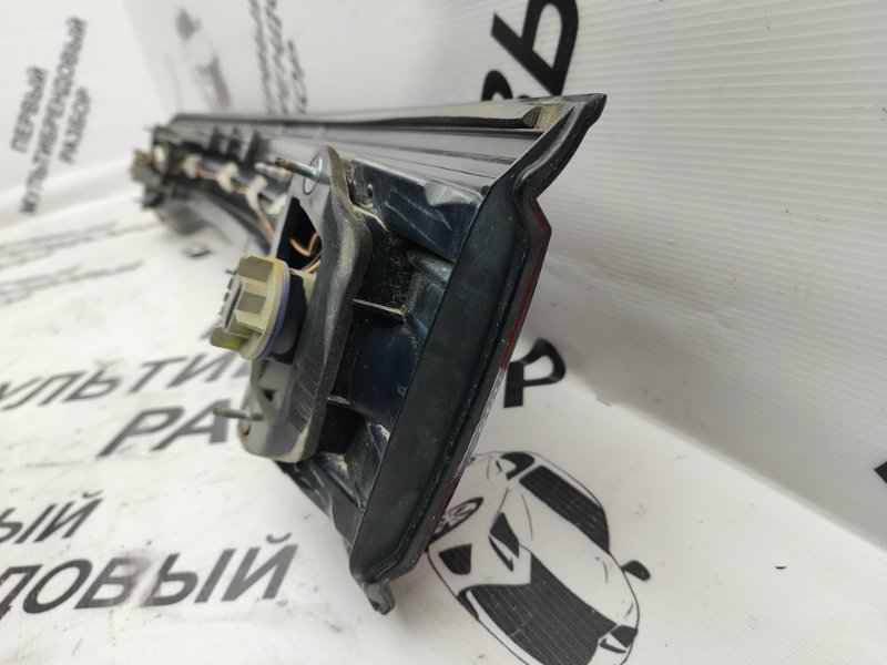 Фонарь крышки багажника Charger LD