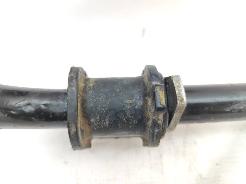 Стабилизатор задний Land Cruiser 200