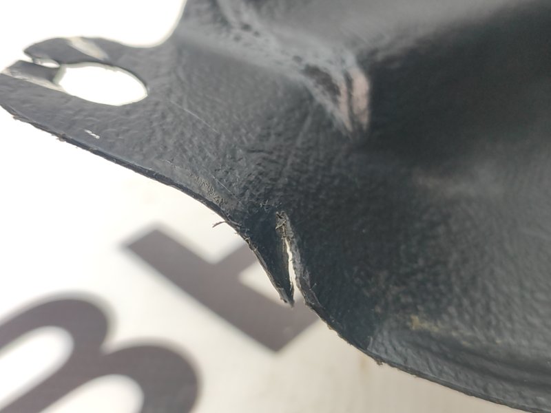 Подкрылок передний правый Rav4 30 Подкрылок передний правый Rav4 30