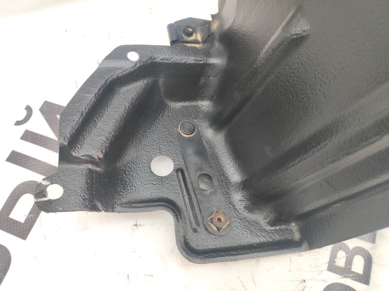 Подкрылок передний правый Rav4 30 Подкрылок передний правый Rav4 30