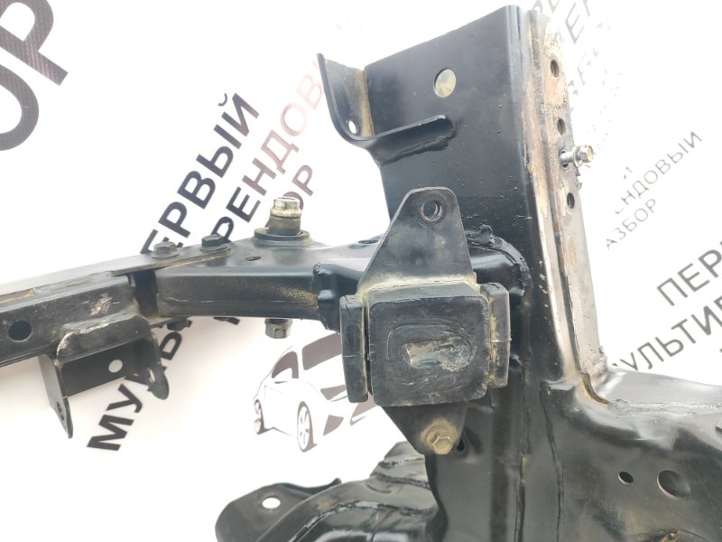 Рама передняя Land Cruiser 100