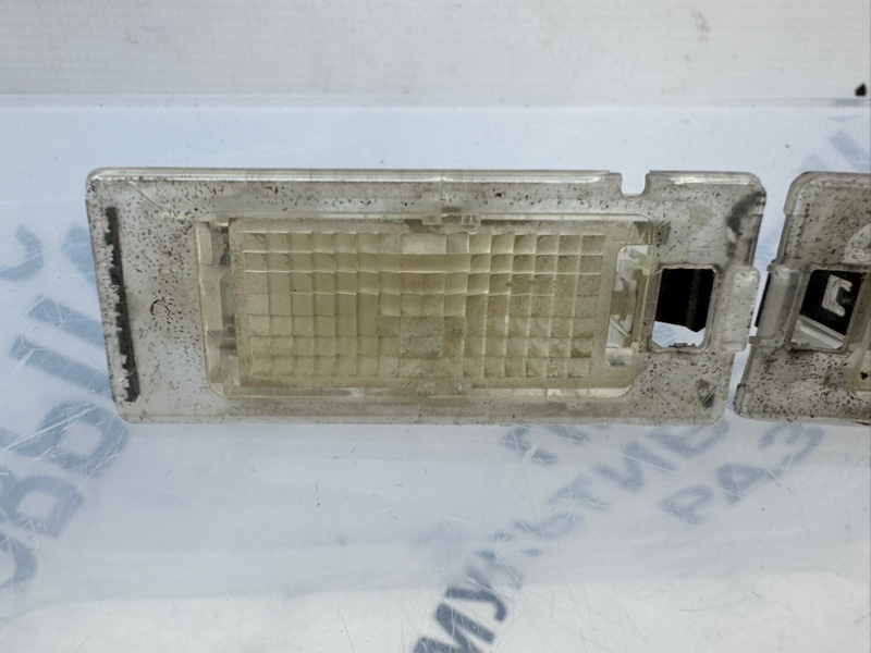 Плафон подсветки багажника Jetta 6