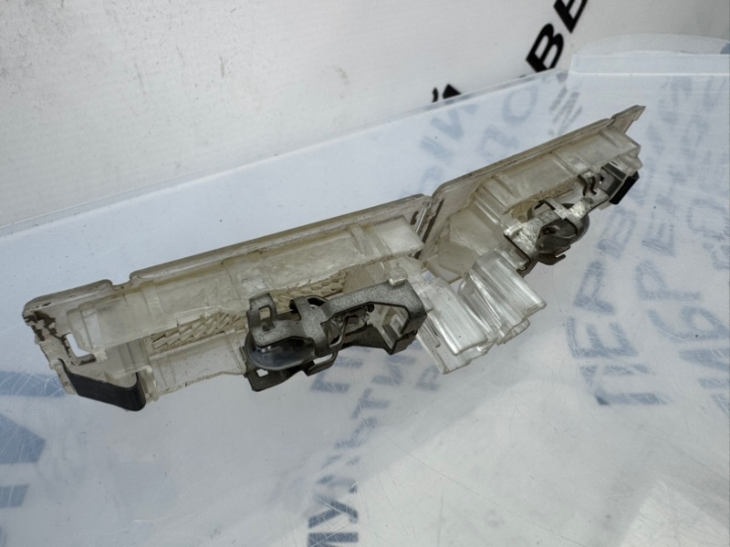 Плафон подсветки багажника Jetta 6