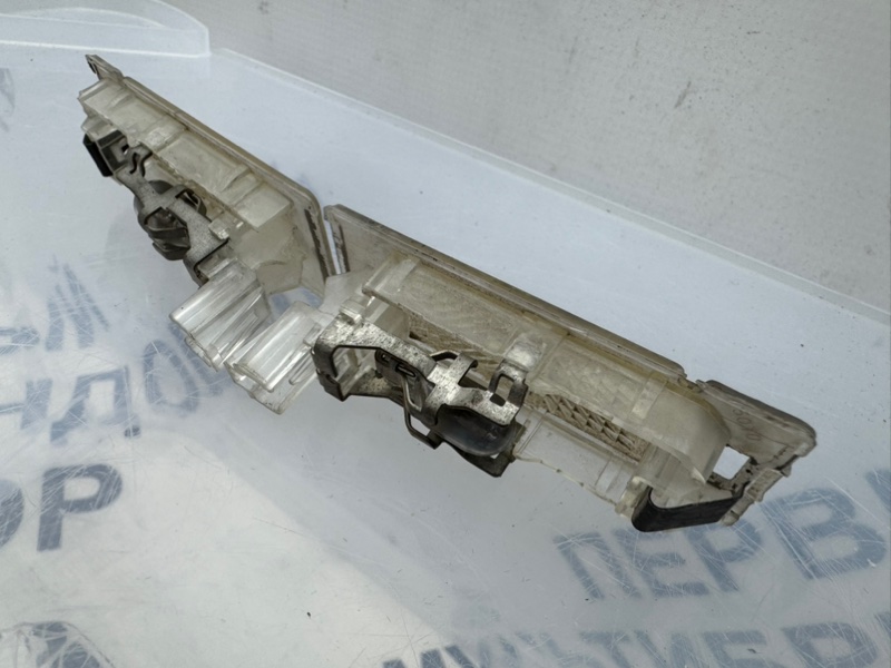 Плафон подсветки багажника Jetta 6