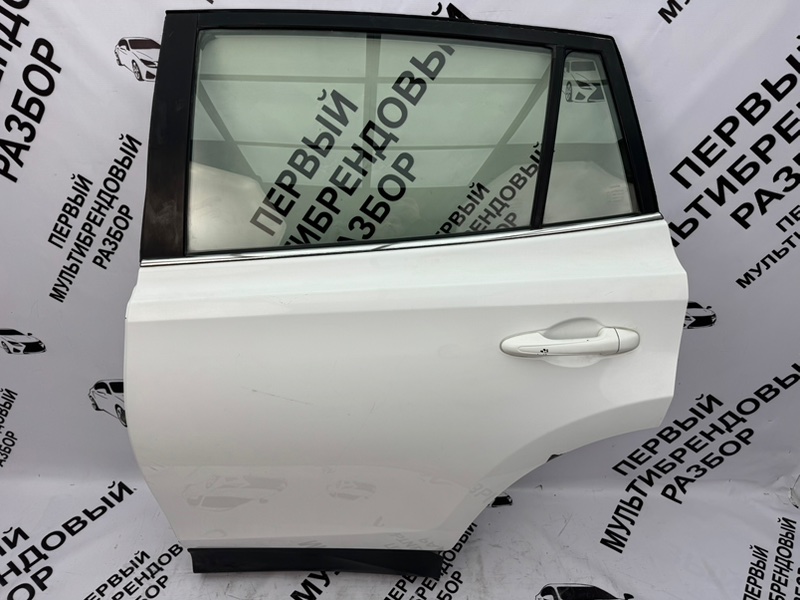 Дверь боковая задняя левая Rav4 40