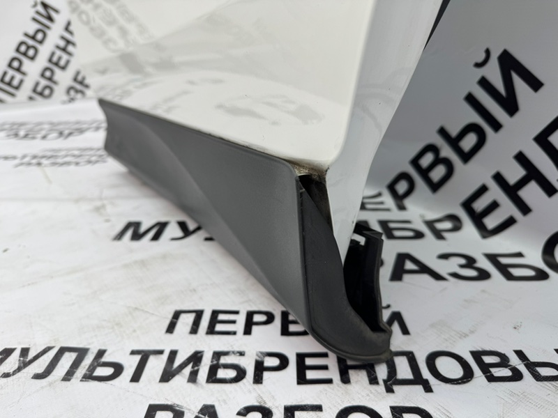 Дверь боковая задняя левая Rav4 40