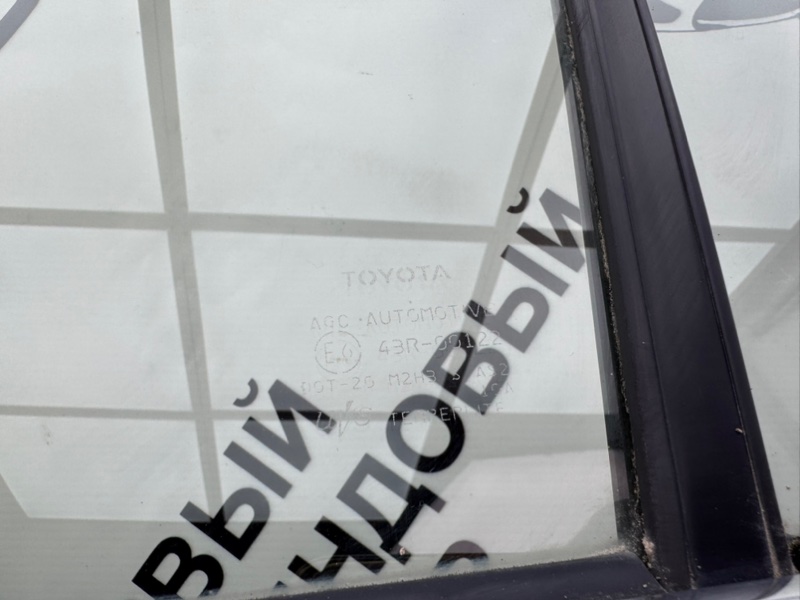 Дверь боковая задняя левая Rav4 40