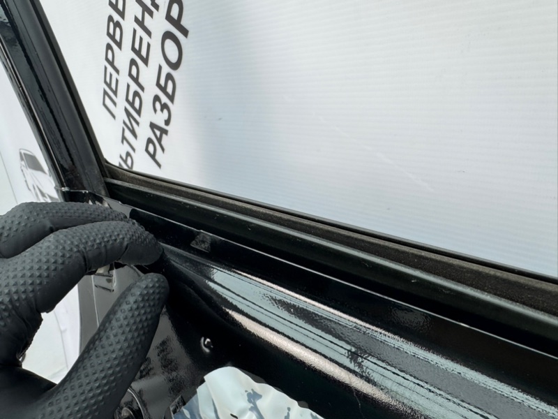 Дверь боковая передняя левая ix35