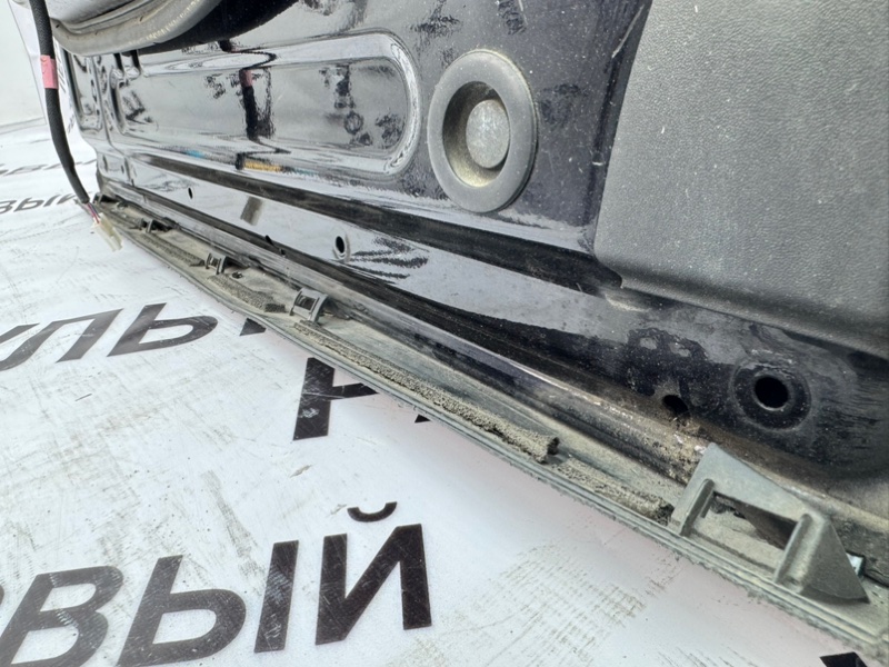 Дверь боковая задняя правая RX 3