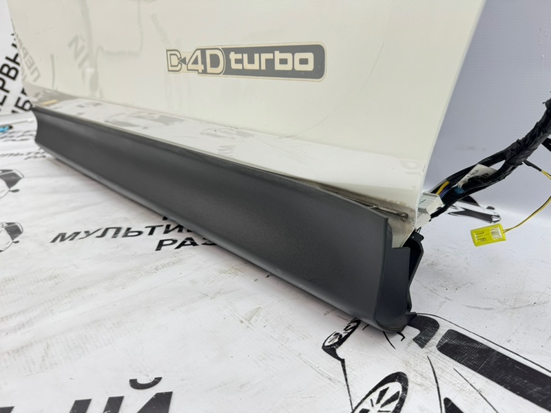 Дверь боковая передняя правая Rav4 40