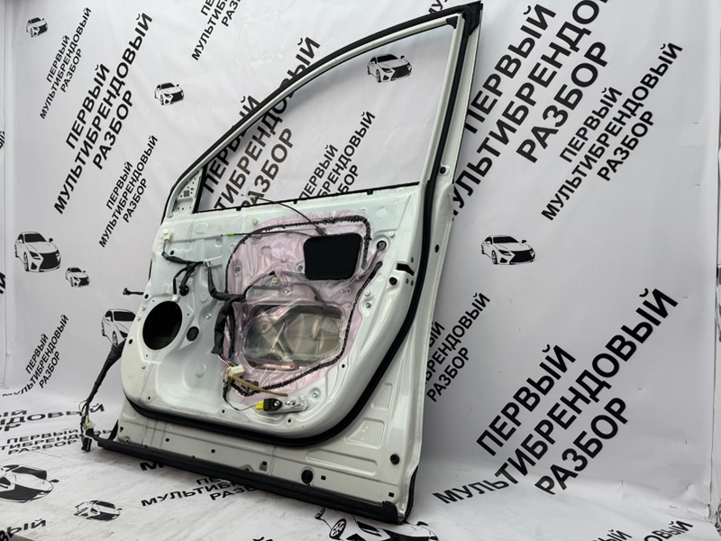 Дверь боковая передняя правая Rav4 40