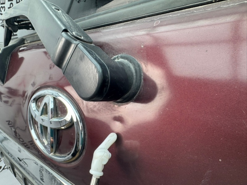 Крышка багажника Sequoia 2