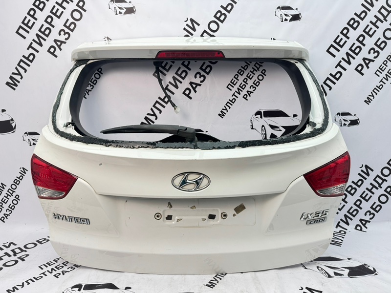 Крышка багажника Hyundai ix35 1 737002Y020 Б/У