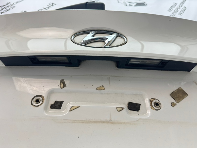 Крышка багажника ix35 1