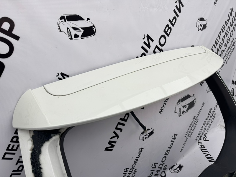 Крышка багажника ix35 1