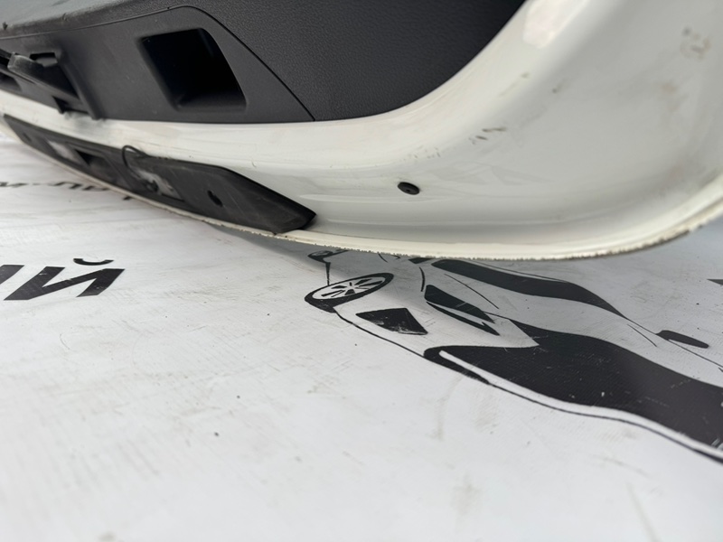 Крышка багажника Tiguan 1