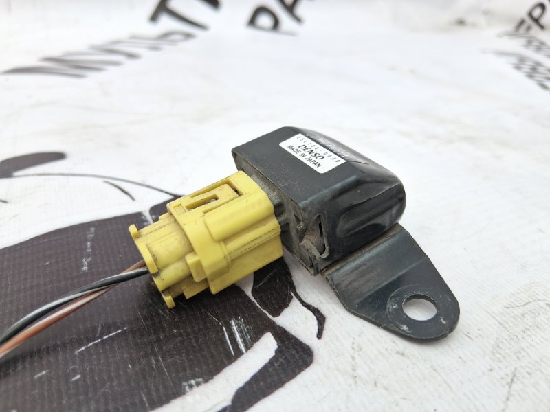 Датчик удара Land Cruiser Prado 120