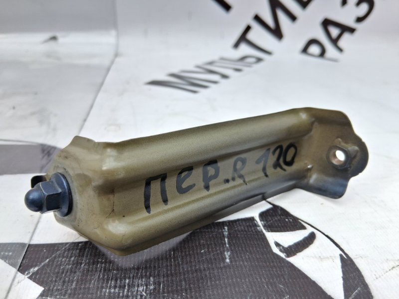 Крепление крыла переднее правое Land Cruiser Prado 120