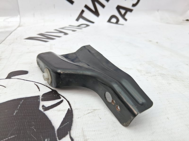 Крепление бампера правое Toyota Land Cruiser Prado 120 Крепление бампера правое Toyota Land Cruiser Prado 120