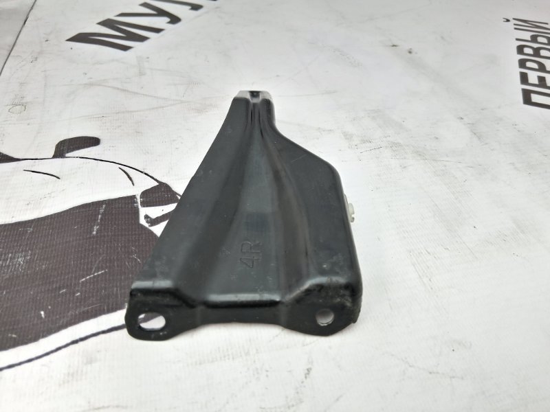 Крепление бампера правое Land Cruiser Prado 120 Крепление бампера правое Land Cruiser Prado 120