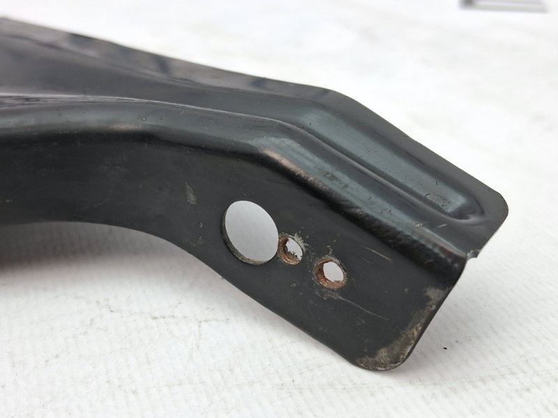 Крепление бампера правое Land Cruiser Prado 120 Крепление бампера правое Land Cruiser Prado 120