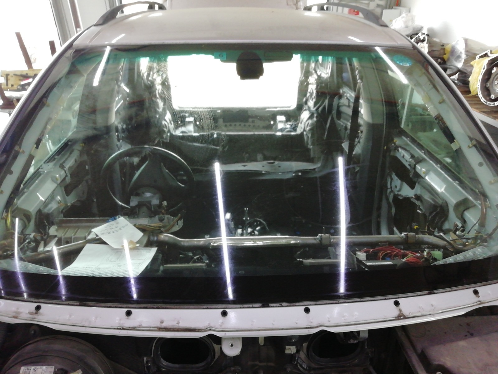 Стекло Bmw X5 E53 переднее Стекло Bmw X5 E53 переднее