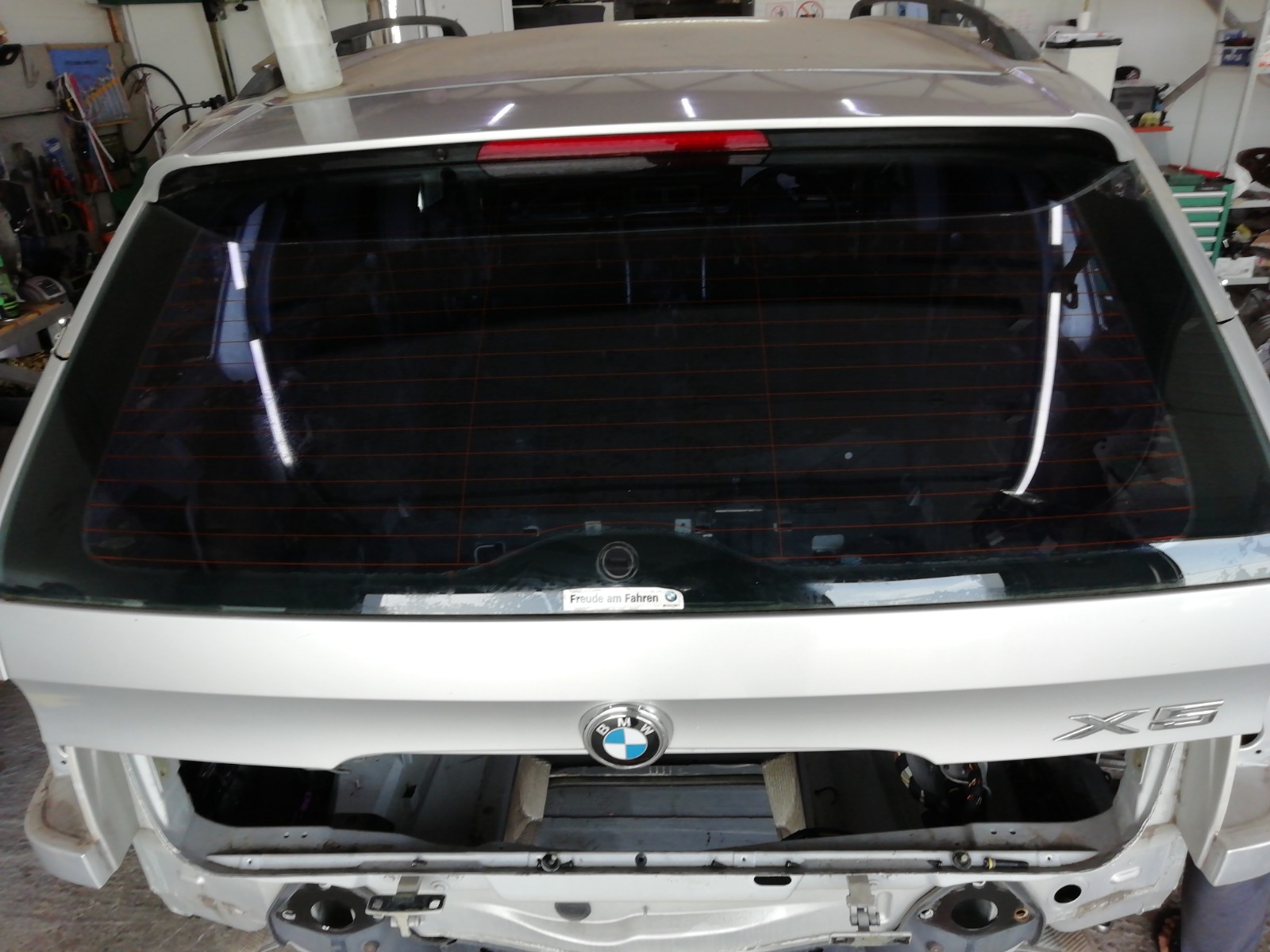 Крышка багажника Bmw X5 E53 Крышка багажника Bmw X5 E53