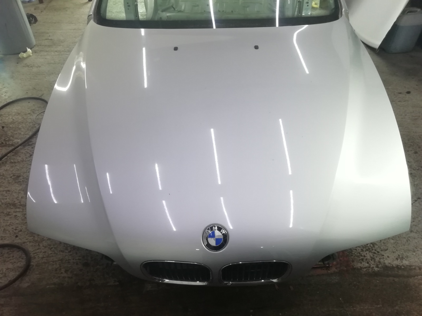 Капот Bmw E39 Капот Bmw E39