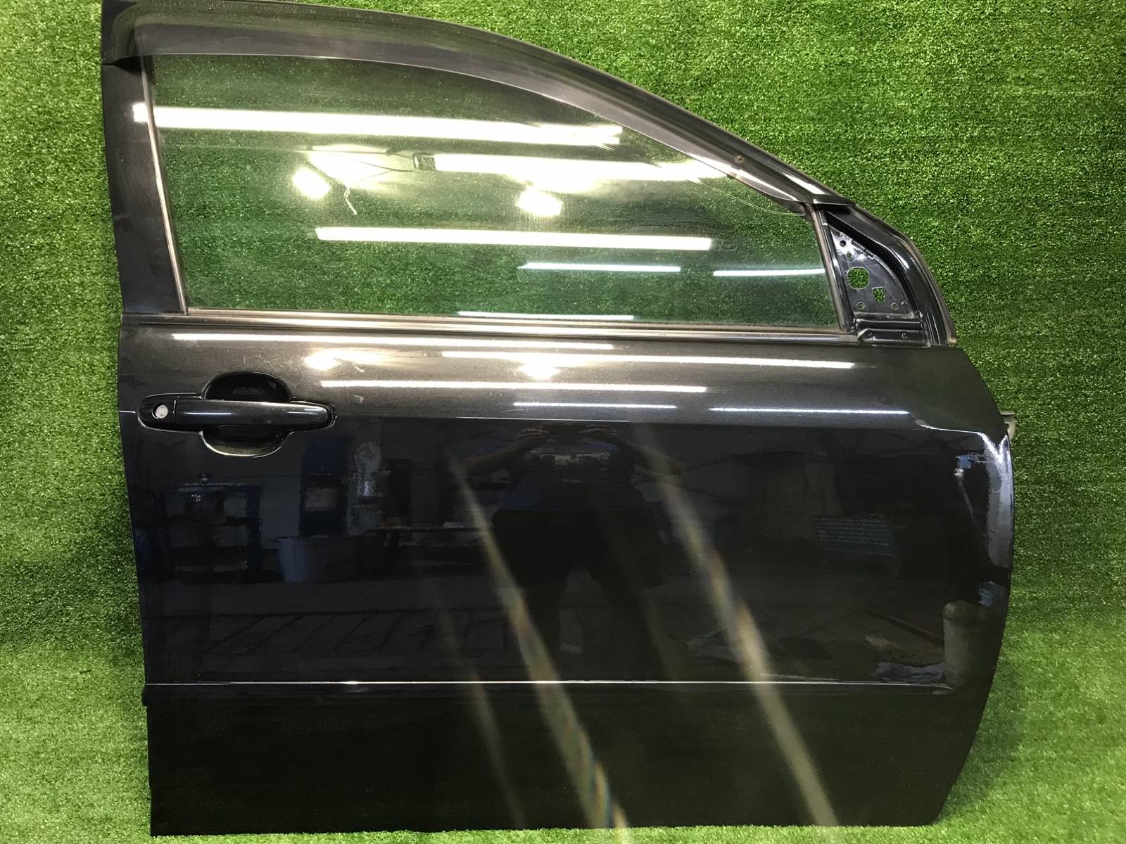 Дверь Toyota Corolla Fielder передняя правая