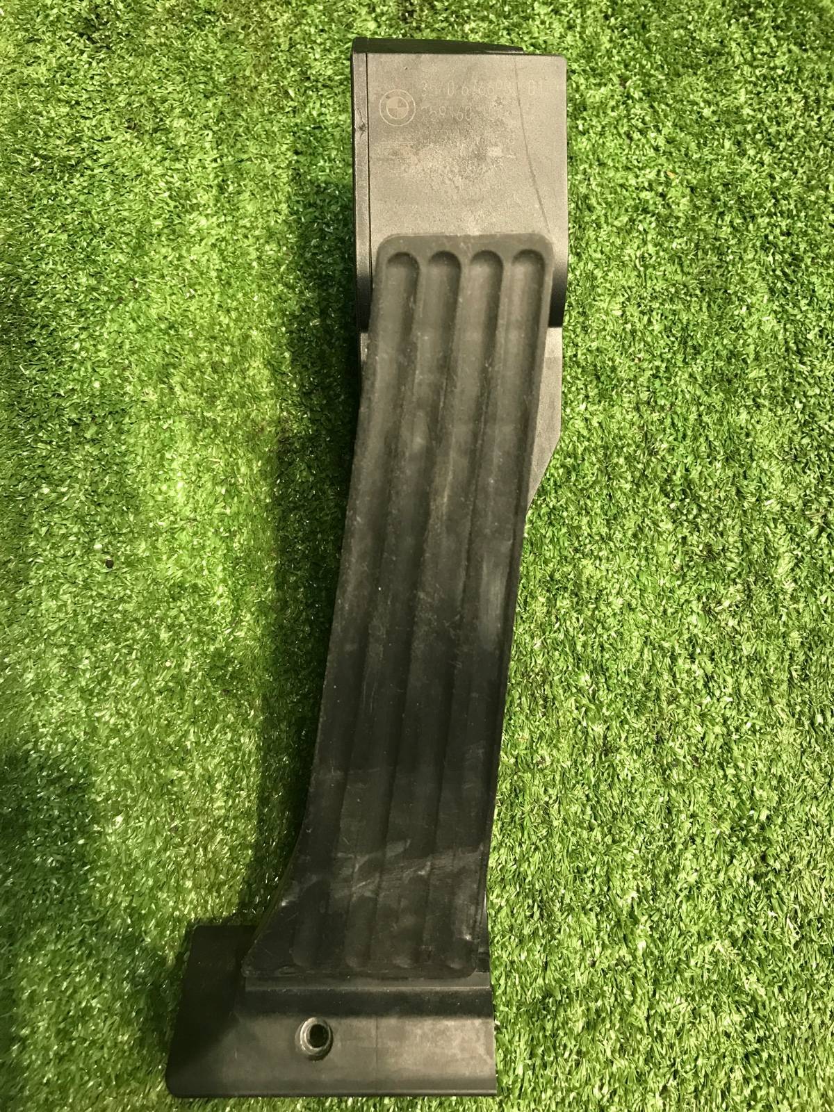 Педаль газа Bmw 5-Series E60 E60 M54B30 2003