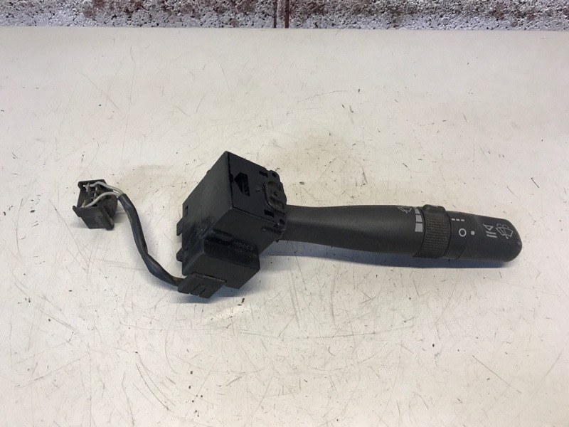 Подрулевой переключатель дворников Land Rover Freelander 1997-2006 LR1 m8669 Б/У
