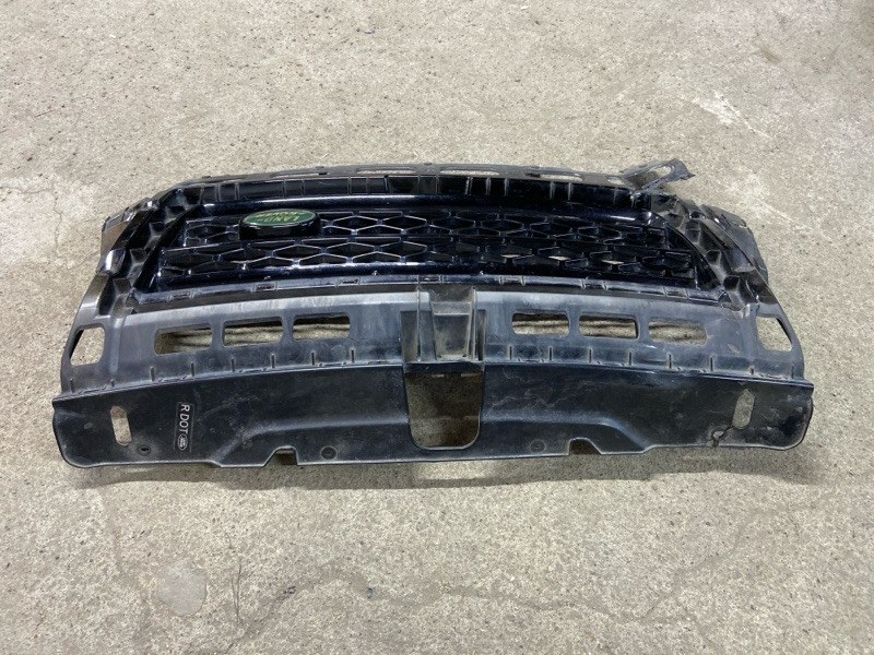 Решетка радиатора Freelander 2 2006-2014