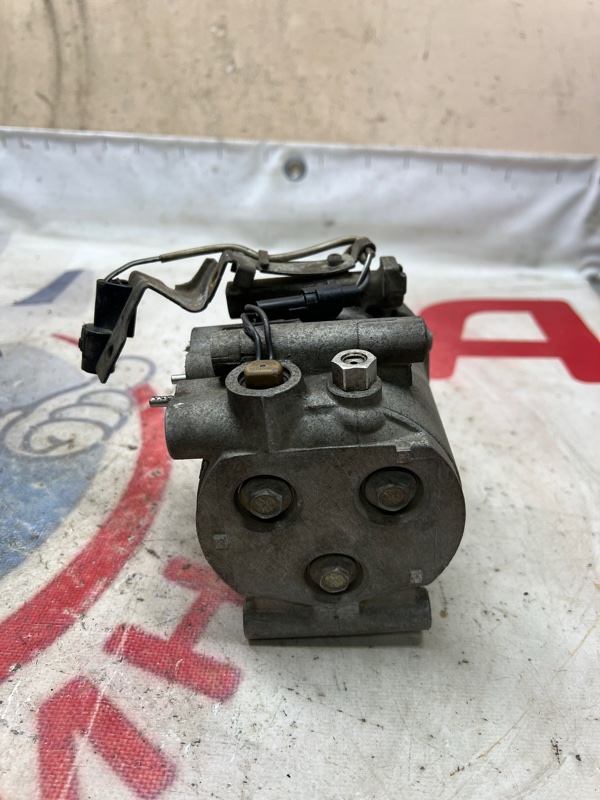 Компрессор кондиционера Space Star 1 4g13