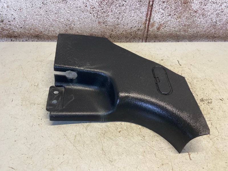 Накладка на порог салона передняя левая Octavia A4