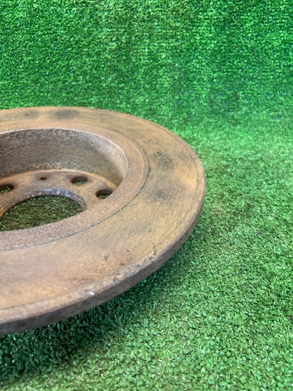 Тормозной диск задний Jetta 5