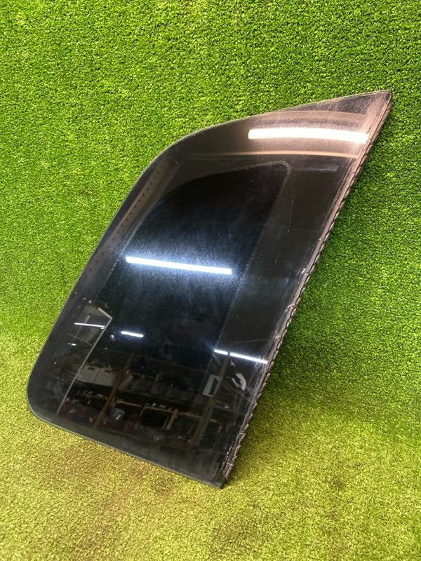 Стекло глухое заднее правое Ford Fiesta 5 1522485 Б/У