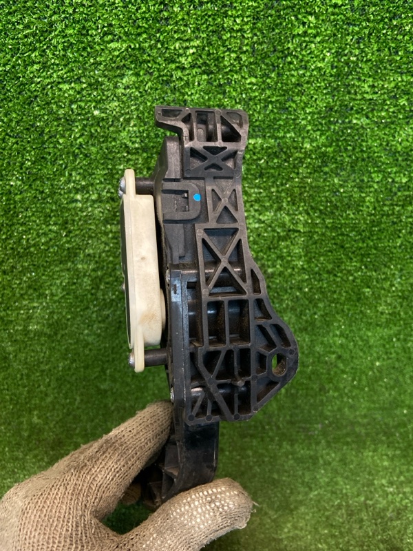 Педаль газа  электронная Aveo T300