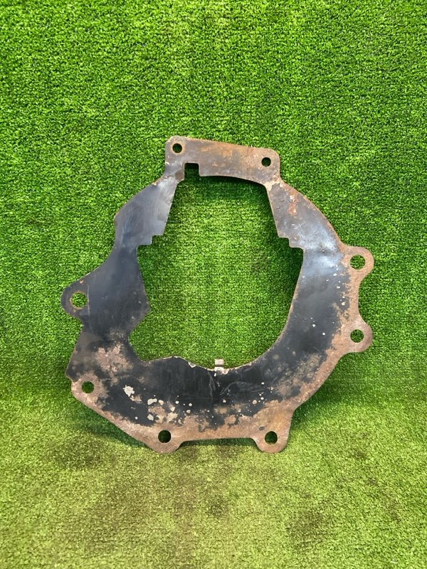 Запчасть промежуточная пластина кпп Skoda Octavia A5 036103551R Б/У Промежуточная пластина КПП Skoda Octavia A5 036103551R Б/У