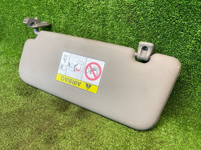 Козырек солнцезащитный правый Solaris 1