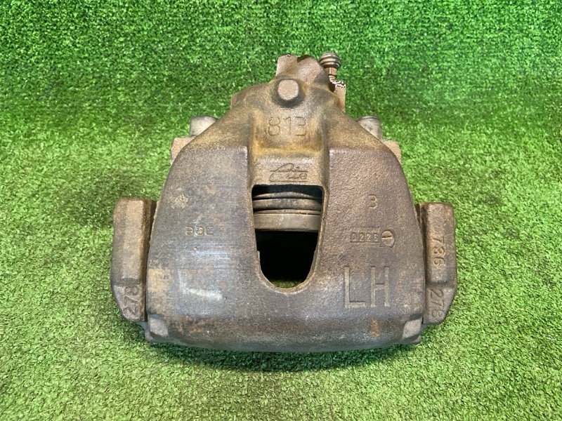 Запчасть суппорт тормозной передний левый Ford Focus 2 1682876 Б/У Суппорт тормозной передний левый Ford Focus 2 1682876 Б/У