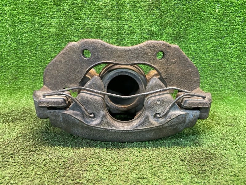 Суппорт тормозной передний левый Focus 2 Суппорт тормозной передний левый Focus 2