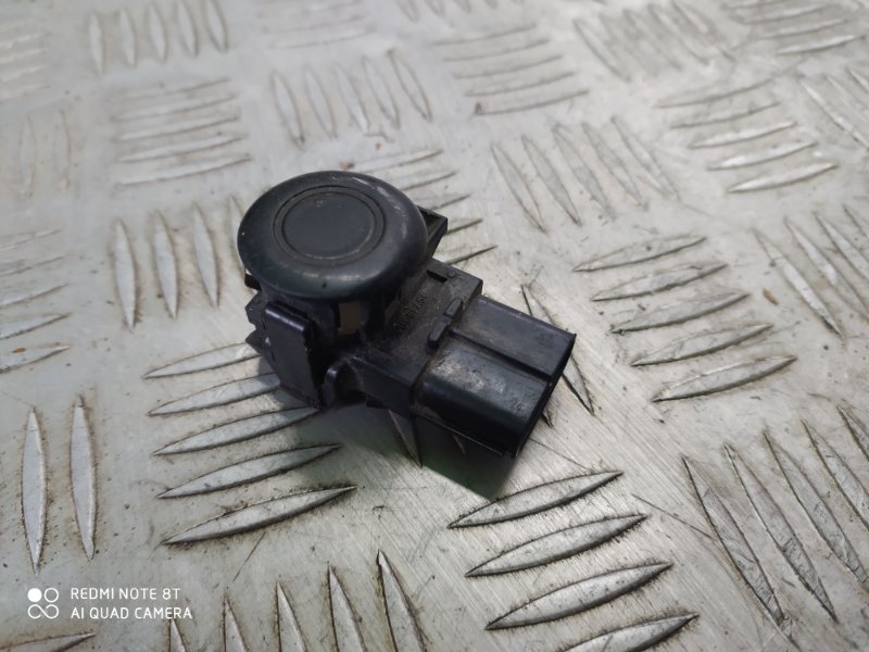 Запчасть датчик парктроника Toyota Camry 2006-2011 89341-33190 Б/У Датчик парктроника Toyota Camry 2006-2011 89341-33190 Б/У
